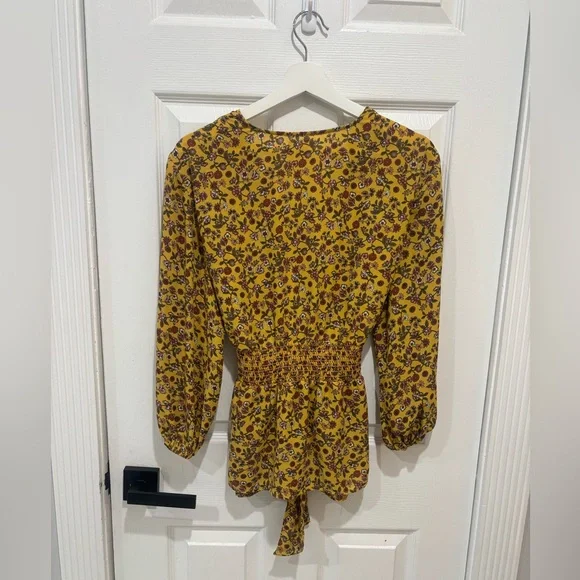 Max Studio Yellow Floral Blouse SIZE:L - Picture 8 of 8